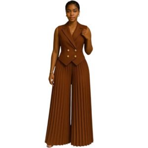 Élégance Structurée – Ensemble Plissé