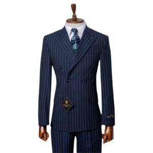 Costume rayé bleu marine